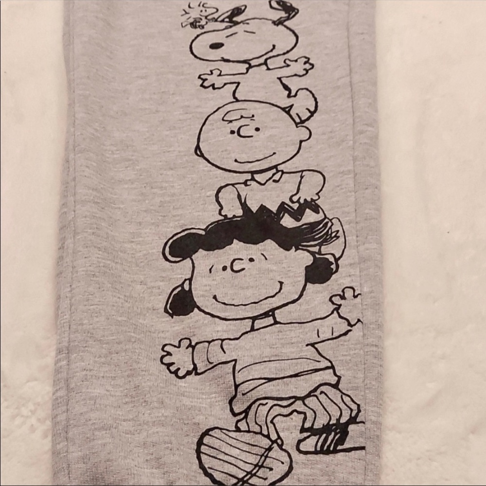 PEANUTS NEW OUTFIT - Picture 10 of 13